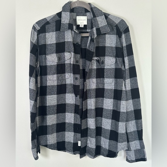 American Eagle Mens Medium Flannel Shirt Black Gray Plaid Button Front LS - Picture 1 of 5